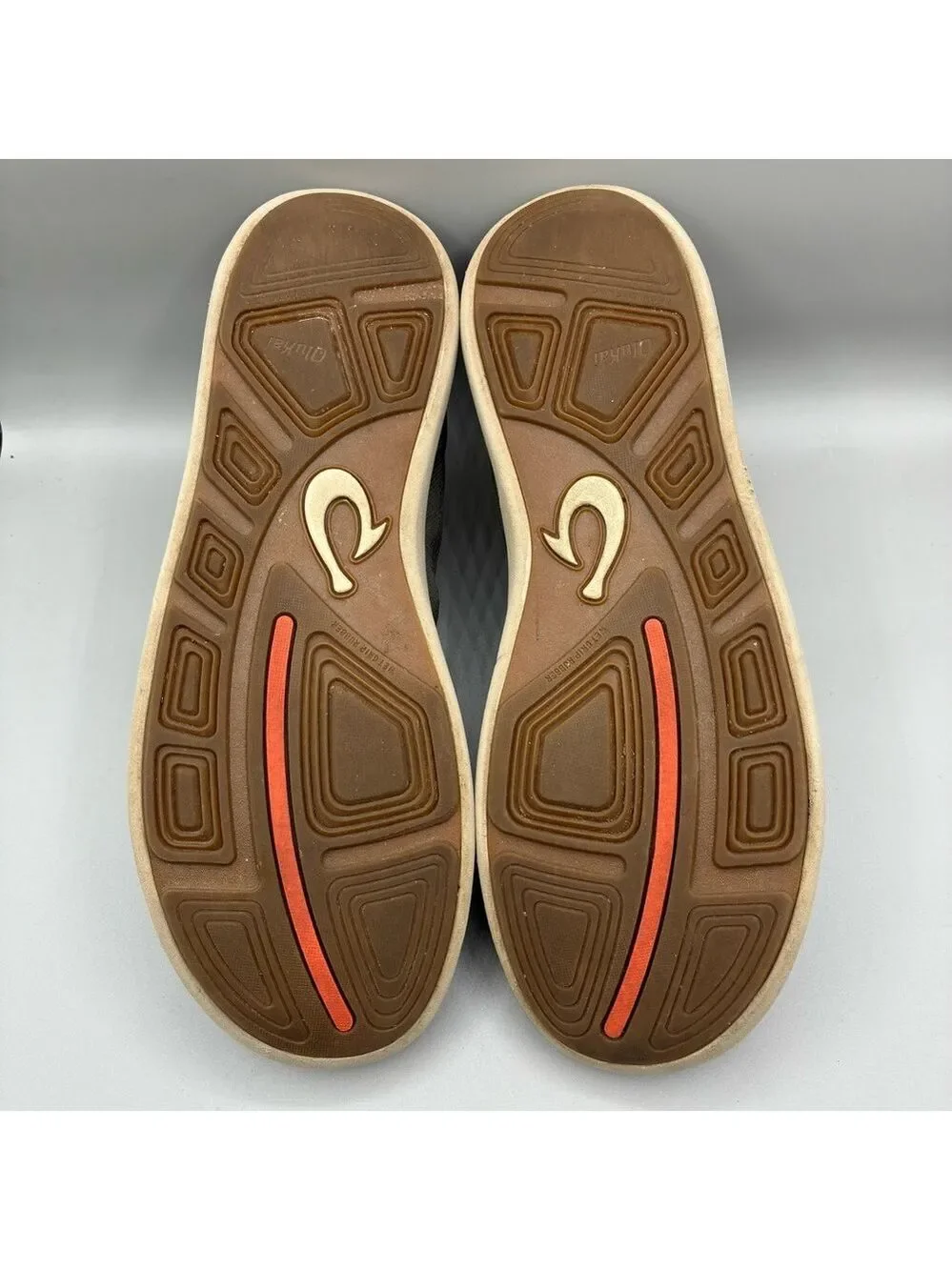 OluKai Moku Poe Slip On Shoes Men’s 12 Gray Red Boat Sneakers 10472-4EKZ